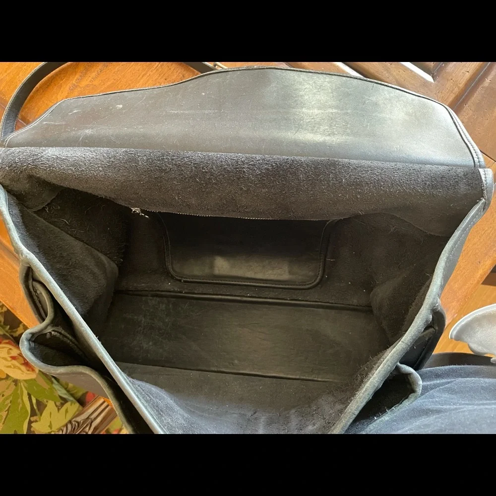 Vintage COACH leather messenger bag